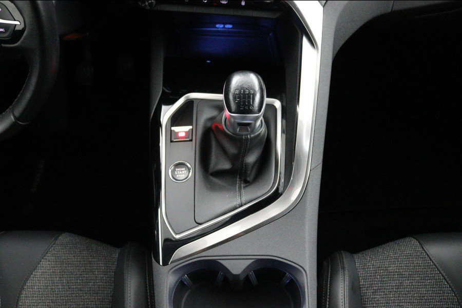 Peugeot 5008 1.2 PureTech*NAVI*CAM*HAAK*CRUISE*ECC*CARPLAY*7PER