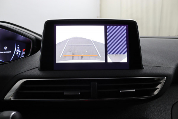 Peugeot 5008 1.2 PureTech*NAVI*CAM*HAAK*CRUISE*ECC*CARPLAY*7PER