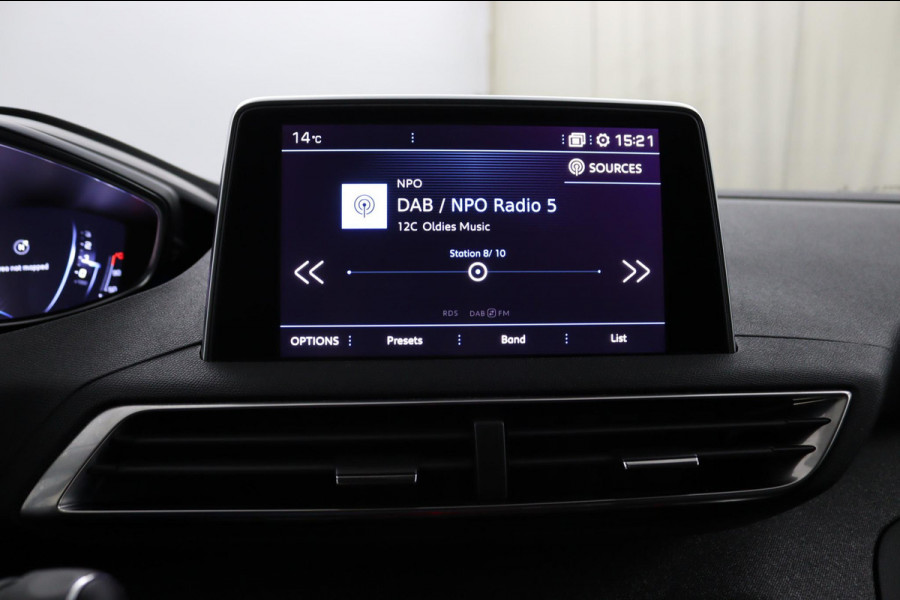 Peugeot 5008 1.2 PureTech*NAVI*CAM*HAAK*CRUISE*ECC*CARPLAY*7PER