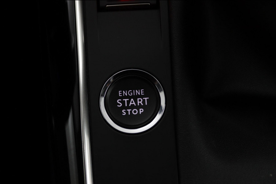 Peugeot 5008 1.2 PureTech*NAVI*CAM*HAAK*CRUISE*ECC*CARPLAY*7PER