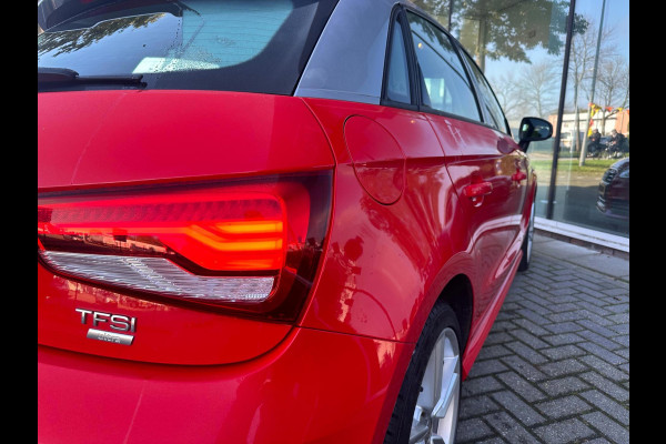 Audi A1 Sportback 1.0 TFSI Adrenalin S line - Automaat - Airco - Navi - Org.NL