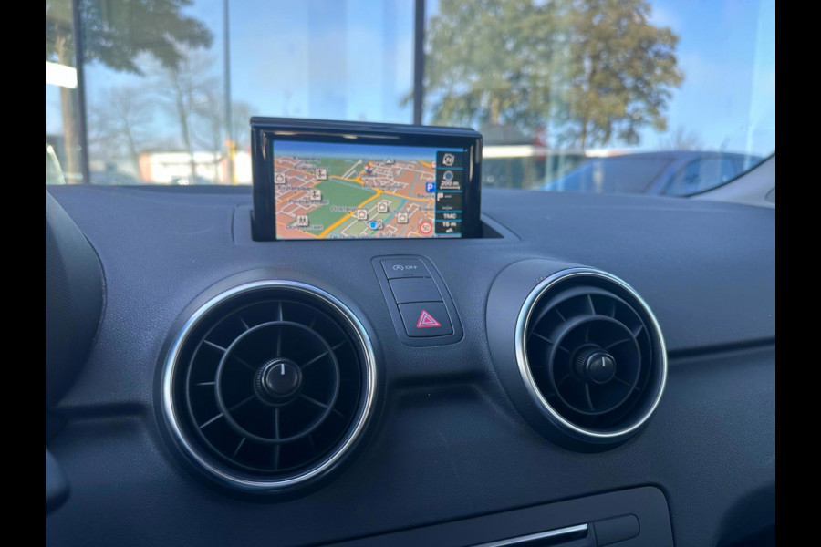 Audi A1 Sportback 1.0 TFSI Adrenalin S line - Automaat - Airco - Navi - Org.NL