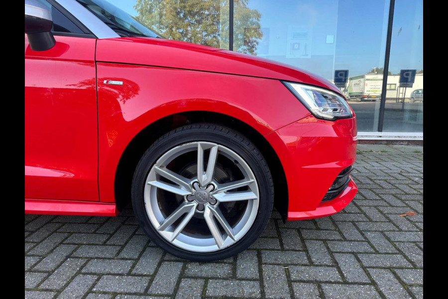 Audi A1 Sportback 1.0 TFSI Adrenalin S line - Automaat - Airco - Navi - Org.NL