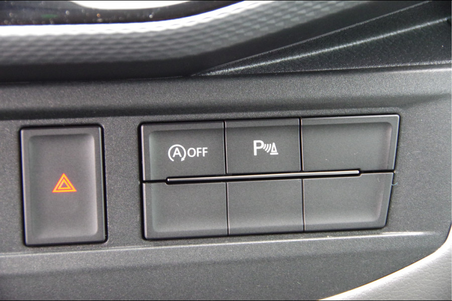 Volkswagen Transporter 2.0 TDI L2 BULLI DC-5P, AUT. LED, LEDER, TREKHAAK, STOELVERWARMING, ADAPT. CRUISE, DIGITAL COCKPIT, CAMERA, AIRCO, PARKEERSENSOR