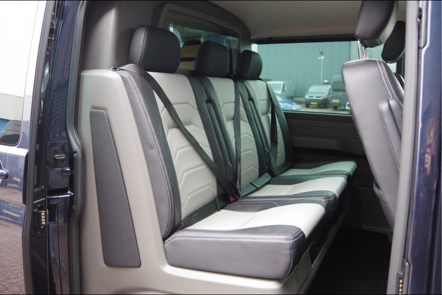 Volkswagen Transporter 2.0 TDI L2 BULLI DC-5P, AUT. LED, LEDER, TREKHAAK, STOELVERWARMING, ADAPT. CRUISE, DIGITAL COCKPIT, CAMERA, AIRCO, PARKEERSENSOR