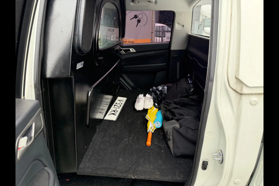 SsangYong Musso Automatic Airco, Navi, Top Cover