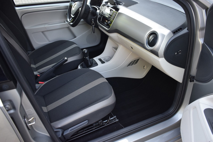 Volkswagen up! 1.0 TSI 90pk High Up! Pano | Camera | Clima | Cruise