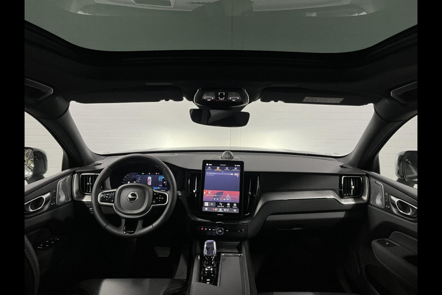 Volvo XC60 2.0 T8 Plug-in hybrid Ultra Black Edition *455Pk* | Luchtvering | Open dak | Massage | Bowers & Wilkins | Trekhaak | Adapt. cruise control