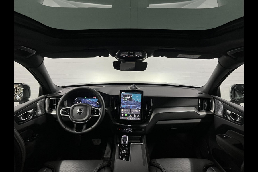 Volvo XC60 2.0 T8 Plug-in hybrid Ultra Black Edition *455Pk* | Luchtvering | Open dak | Massage | Bowers & Wilkins | Trekhaak | Adapt. cruise control
