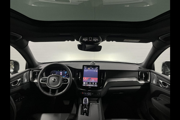 Volvo XC60 2.0 T8 Plug-in hybrid Ultra Black Edition *455Pk* | Luchtvering | Open dak | Massage | Bowers & Wilkins | Trekhaak | Adapt. cruise control