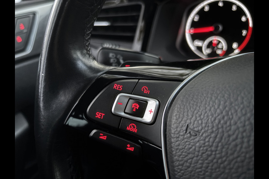 Volkswagen Polo 1.0 TSI Highline Business | Automaat | Half Leder | Zwarte hemel