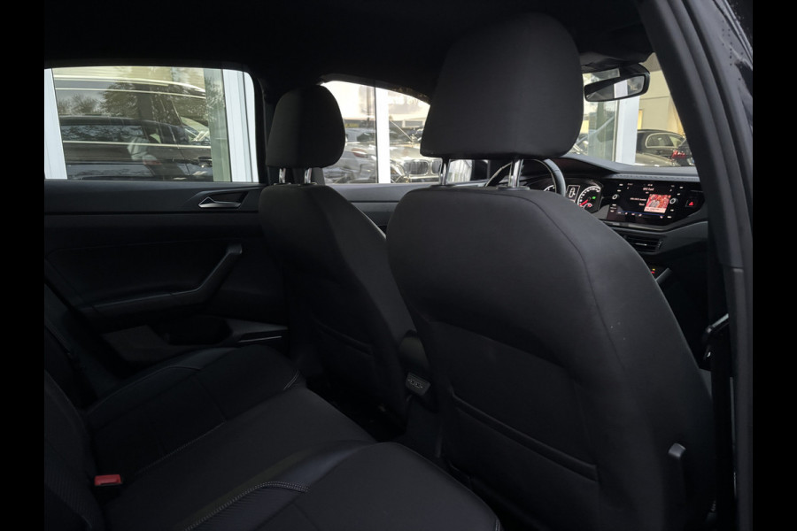 Volkswagen Polo 1.0 TSI Highline Business | Automaat | Half Leder | Zwarte hemel