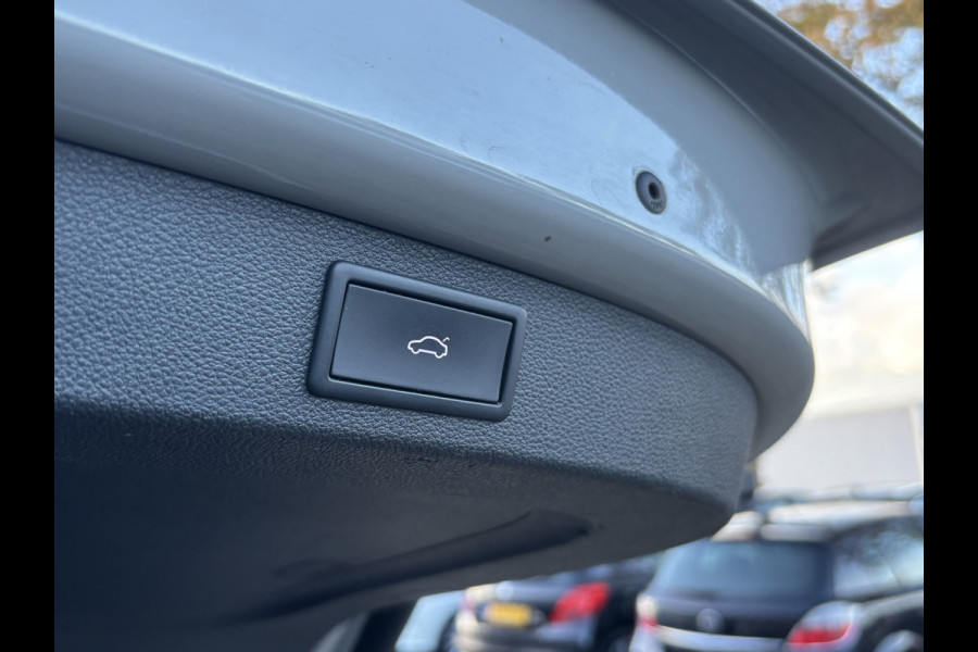 Škoda Kodiaq 1.5 TSI Sportline Business 7p. | Elektrische Trekhaak | Pano | Automaat | Stoel Verwarming