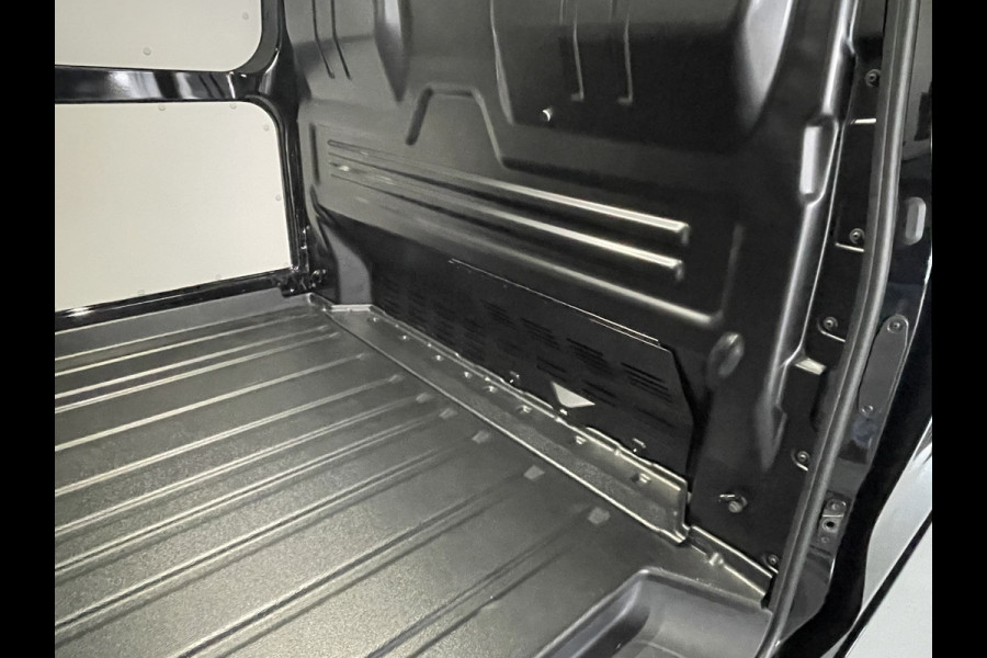 Ford Transit Custom 320 2.0 TDCI L2H1 Limited