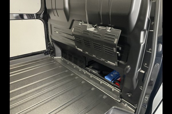 Ford Transit Custom 320 2.0 TDCI L2H1 Limited