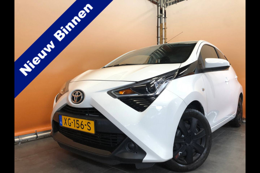 Toyota Aygo 1.0 VVT-i x-play navigatie | airco achteruitrijcamera