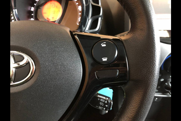 Toyota Aygo 1.0 VVT-i x-play navigatie | airco achteruitrijcamera