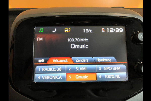 Toyota Aygo 1.0 VVT-i x-play navigatie | airco achteruitrijcamera
