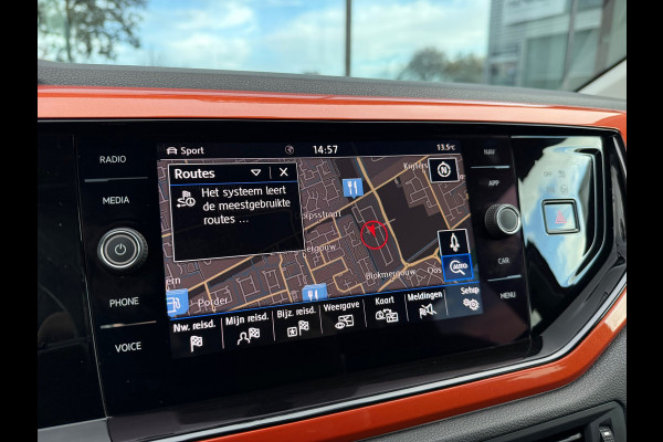 Volkswagen Polo 1.5 TSI Highline Business R - Automaat - Navi - Winterpakket - Trekhaak - Org.NL