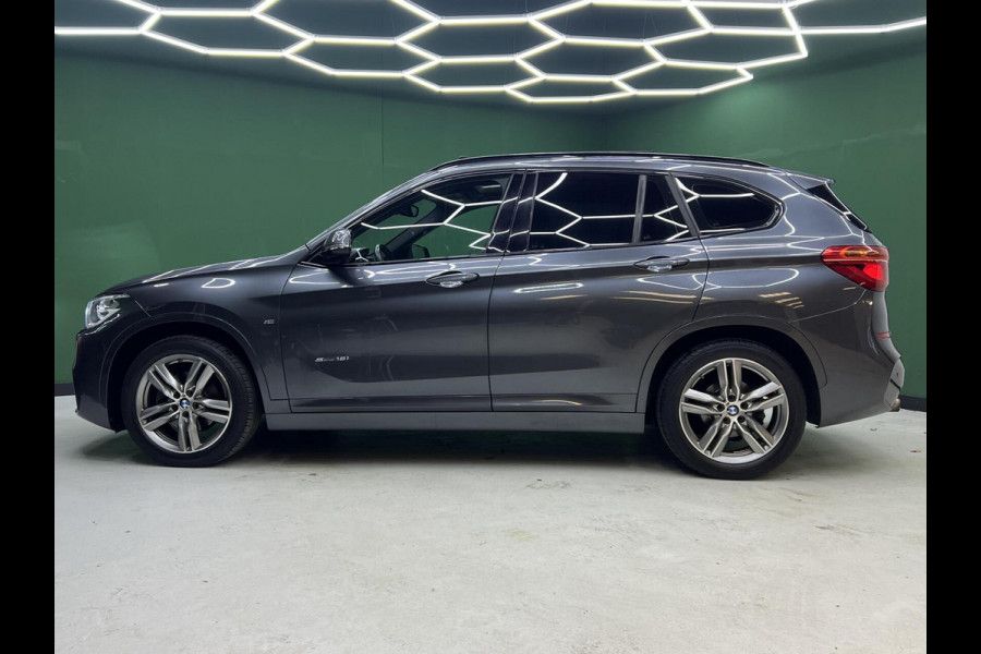 BMW X1 sDrive18i High Executive M-Pakket | Keyless | Pano