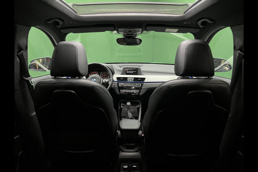 BMW X1 sDrive18i High Executive M-Pakket | Keyless | Pano