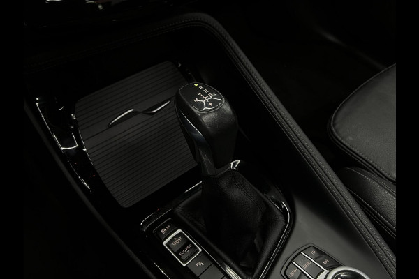 BMW X1 sDrive18i High Executive M-Pakket | Keyless | Pano