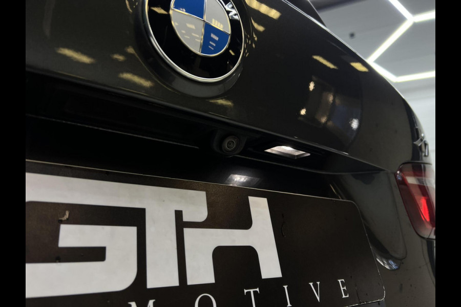 BMW X1 sDrive18i High Executive M-Pakket | Keyless | Pano