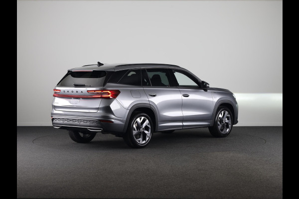 Škoda Kodiaq Sportline Business m-HEV 1.5 TSI 150 pk 7 versn. DSG | 7-persoons | Trekhaak wegklapbaar | Panoramadak | Winter pakket
