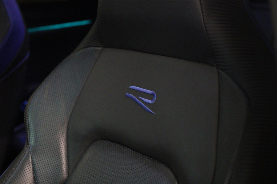 Volkswagen Golf 2.0 TSI R 4Motion PERFORMANCE AKRAP/PANO/HEADUP/IQ/H-K/BOMVOL