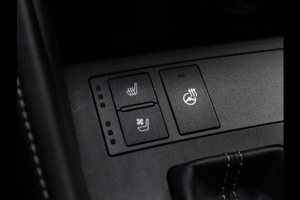 Lexus RC 300h F Sport Premium | Mark Levinson | Carplay | Schuifdak