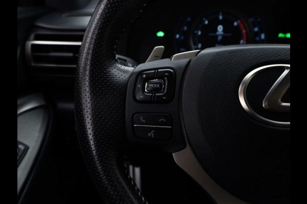 Lexus RC 300h F Sport Premium | Mark Levinson | Carplay | Schuifdak