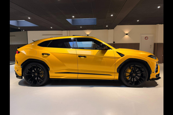 Lamborghini Urus 4.0 V8 |PANO|B&O|CERAMIC|FABRIEKSGARANTIE|FULL PPF|HUD|MASSAGE