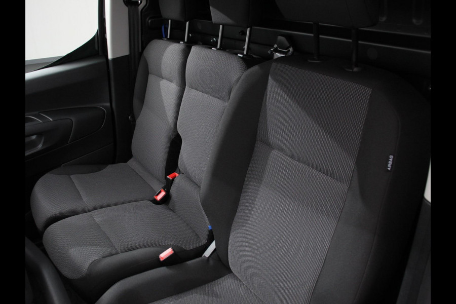 Opel Combo 1.5 BlueHDi 130PK L2 Automaat Apple Carplay / Android Auto Navigatie Trekhaak Airco Camera Cruise Control Parkeersensoren V+A DAB