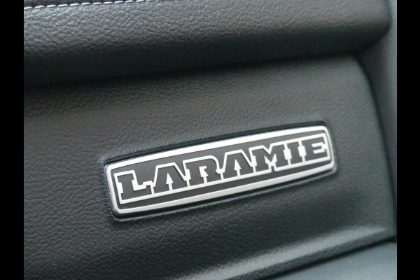 Dodge Ram 1500 5.7 V8 4x4 Crew Cab Laramie Luchtvering/LED/Keyless