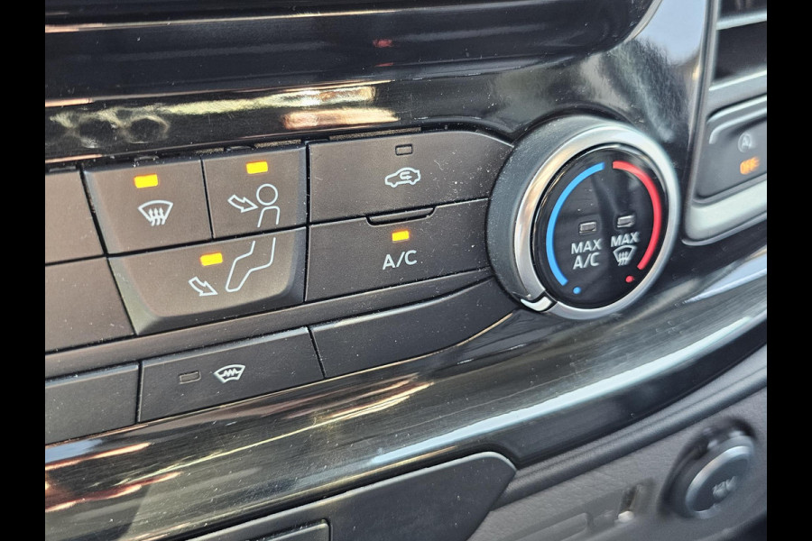 Ford Transit Custom 300 2.0 TDCI L2H1 Trail | Glasslook panelen | Raptor grille | Camera | Trekhaak | Leder | Voorruitverwarming | Airco | Cruise control etc.