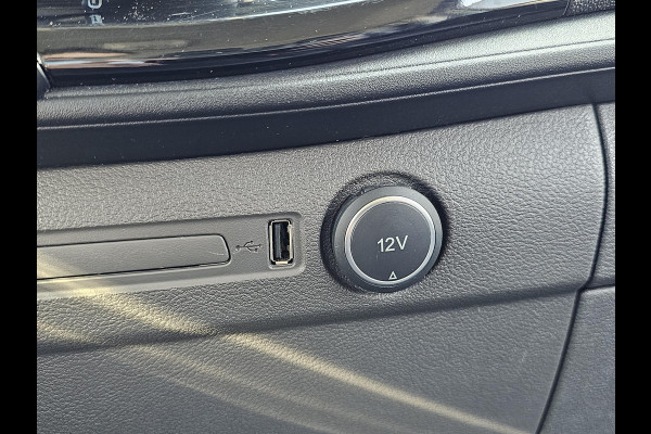 Ford Transit Custom 300 2.0 TDCI L2H1 Trail | Glasslook panelen | Raptor grille | Camera | Trekhaak | Leder | Voorruitverwarming | Airco | Cruise control etc.