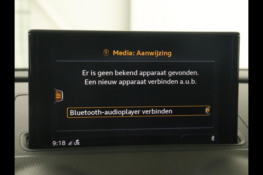 Audi A3 1.0 TFSI Sport S Line | Carplay | Full LED | Sportstoelen | Half leder | Navigatie | Climate control | Parkeerhulp | Cruise control