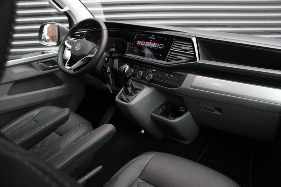 Volkswagen Transporter 2.0 TDI L2H1 BULLI DUBBEL CABINE 150PK DSG 2023 DEMO / ACTIVE DISPLAY / BILSTEIN SCHROEFSET / NIEUWSTAAT