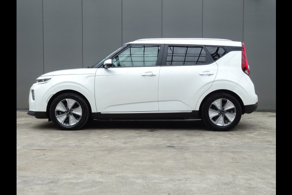Kia e-Soul ExecutiveLine 64 kWh * TREKHAAK * LEER * DEALER ONDERH. !!