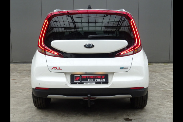 Kia e-Soul ExecutiveLine 64 kWh * TREKHAAK * LEER * DEALER ONDERH. !!