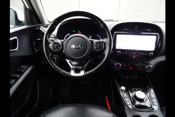 Kia e-Soul ExecutiveLine 64 kWh * TREKHAAK * LEER * DEALER ONDERH. !!