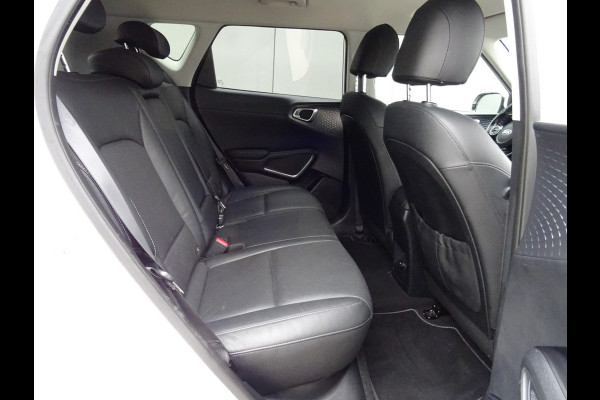 Kia e-Soul ExecutiveLine 64 kWh * TREKHAAK * LEER * DEALER ONDERH. !!