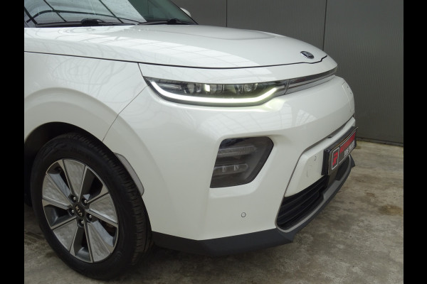 Kia e-Soul ExecutiveLine 64 kWh * TREKHAAK * LEER * DEALER ONDERH. !!