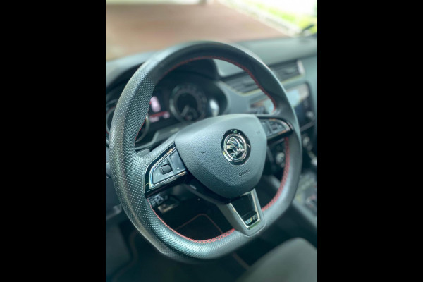 Škoda Octavia Combi 2.0 TSI RS 245 Business Panorama