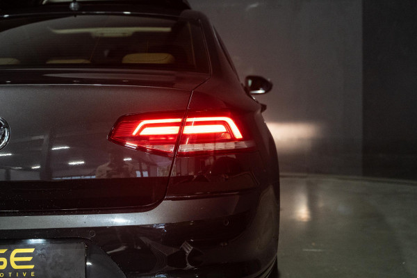 Volkswagen Passat 1.5 TSI Highline | Pano | Automaat | Trekhaak