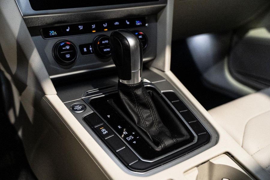 Volkswagen Passat 1.5 TSI Highline | Pano | Automaat | Trekhaak