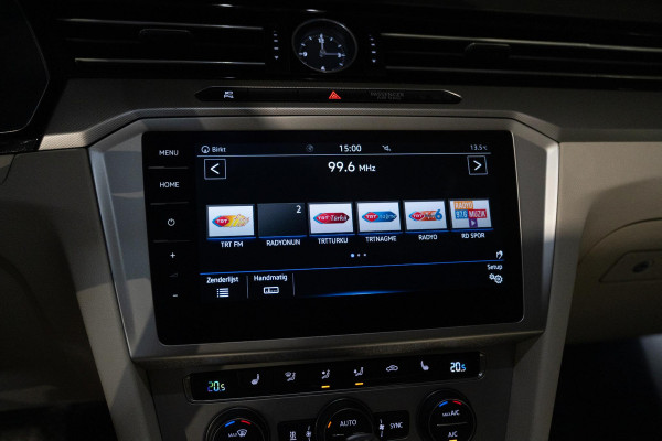 Volkswagen Passat 1.5 TSI Highline | Pano | Automaat | Trekhaak