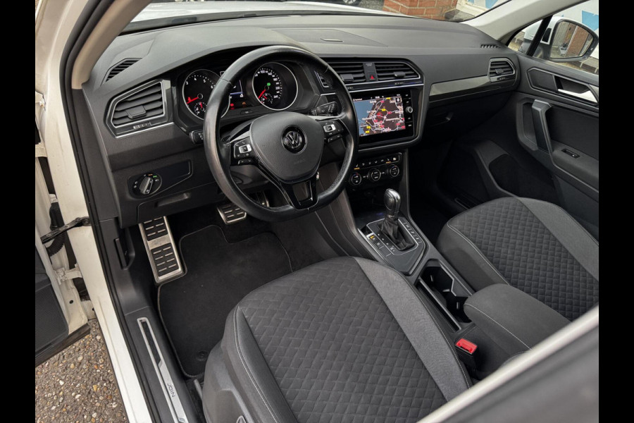 Volkswagen Tiguan 1.5 TSI ACT Highline 150 PK R-Line DSG Blindspot Led Elektr.Trekhaak Garantie