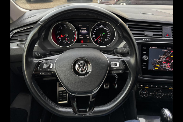 Volkswagen Tiguan 1.5 TSI ACT Highline 150 PK R-Line DSG Blindspot Led Elektr.Trekhaak Garantie