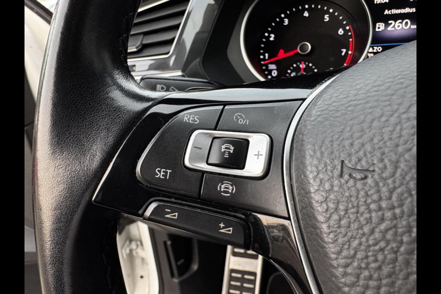 Volkswagen Tiguan 1.5 TSI ACT Highline 150 PK R-Line DSG Blindspot Led Elektr.Trekhaak Garantie